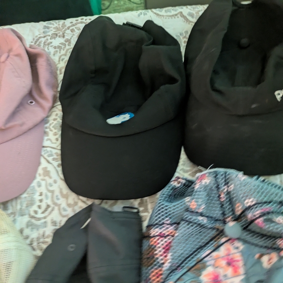 Assorted Caps Collection - Picture 10 of 12